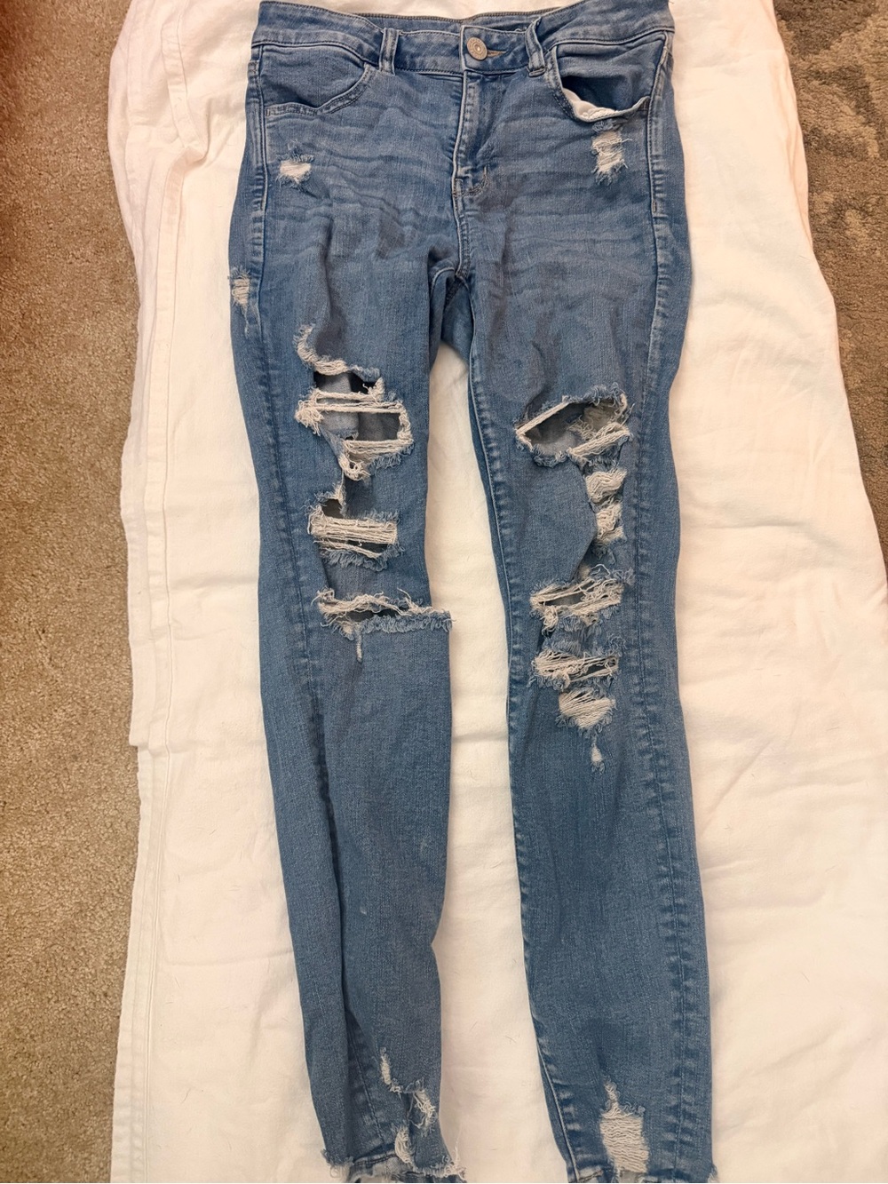 American Eagle Outfitters Light Blue Ripped Skinny Jeans